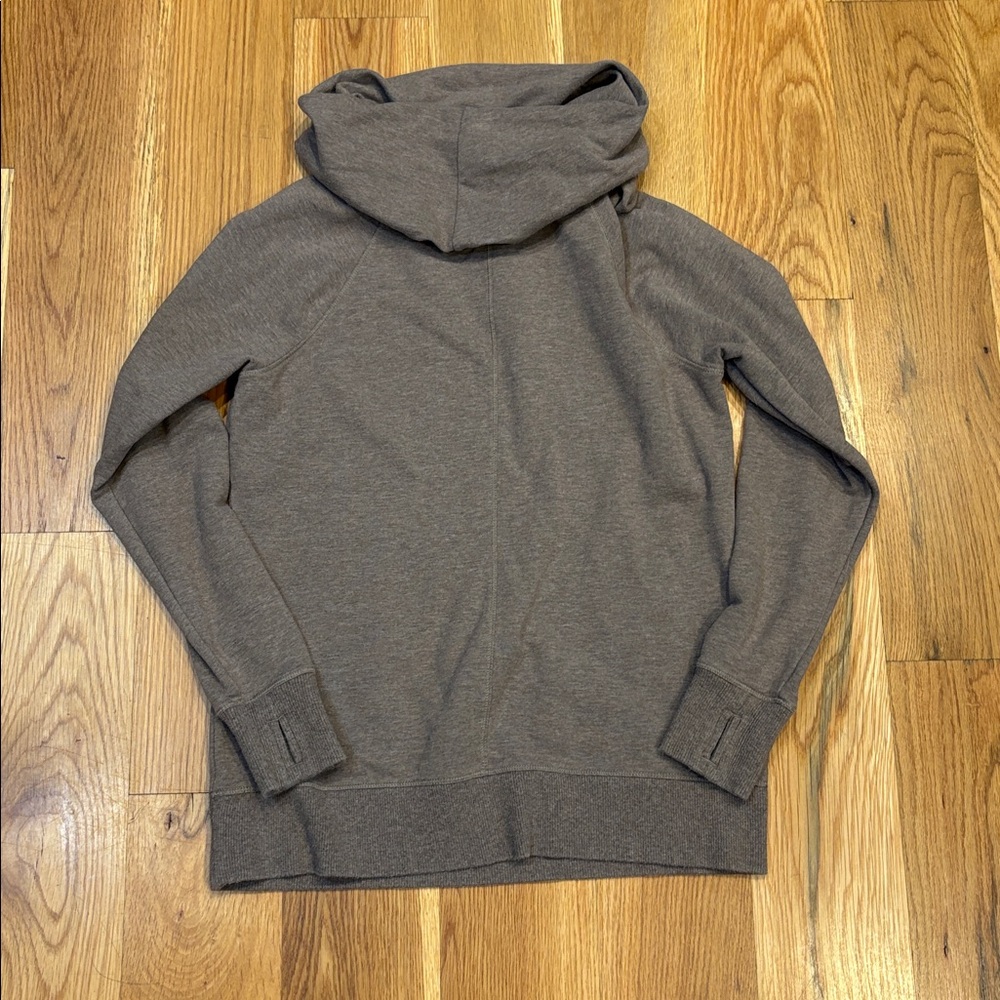 Women’s L.L.Bean Cowl Neck Sweatshirt, Size Medium - Picture 5 of 6